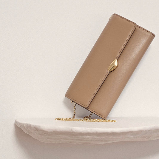 Noa Chain Wallet • Cappuccino