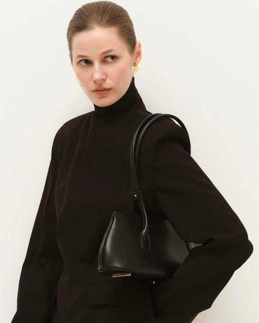 Aurora Linea • Black