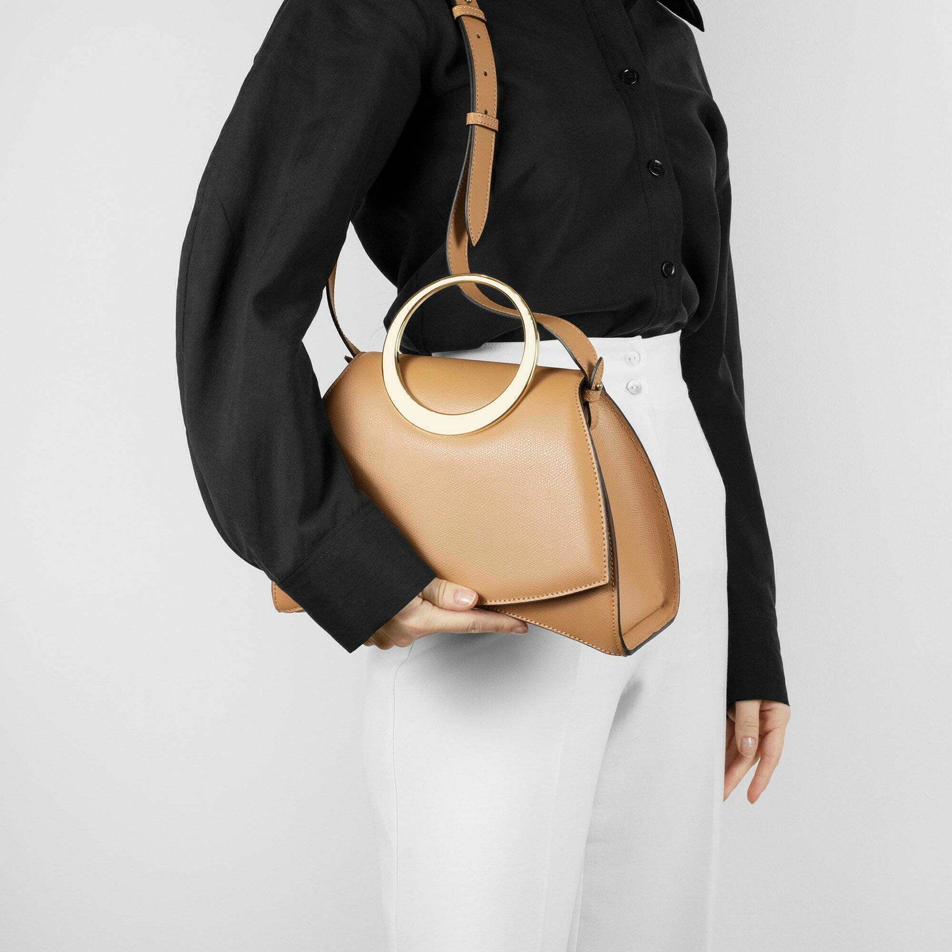 Maestoso Enso Camel Leather Handbag